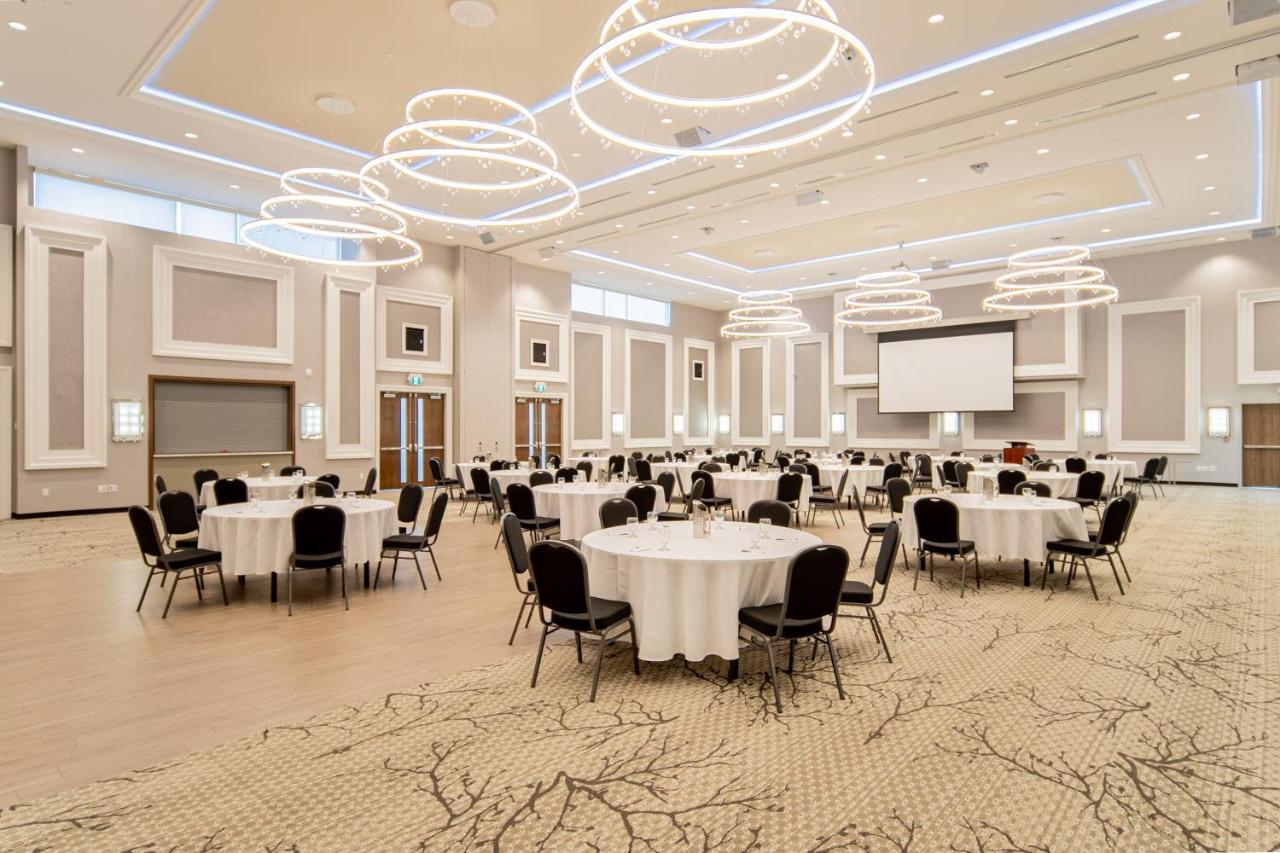 Towneplace Suites By Marriott Brantford And Conference Centre Экстерьер фото