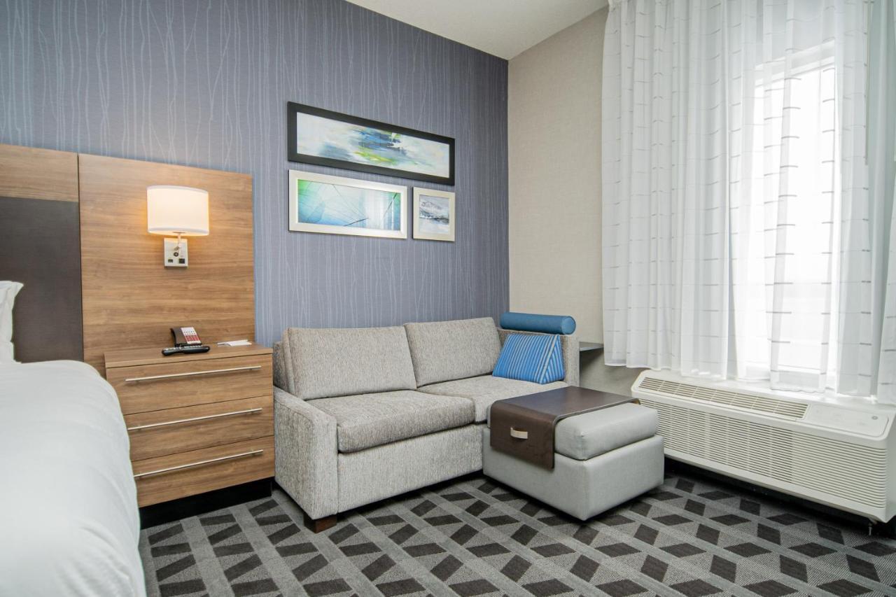 Towneplace Suites By Marriott Brantford And Conference Centre Экстерьер фото