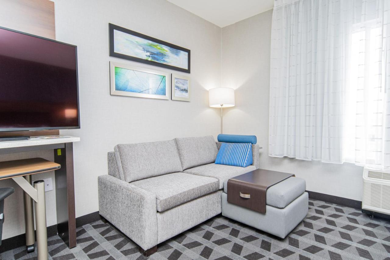 Towneplace Suites By Marriott Brantford And Conference Centre Экстерьер фото