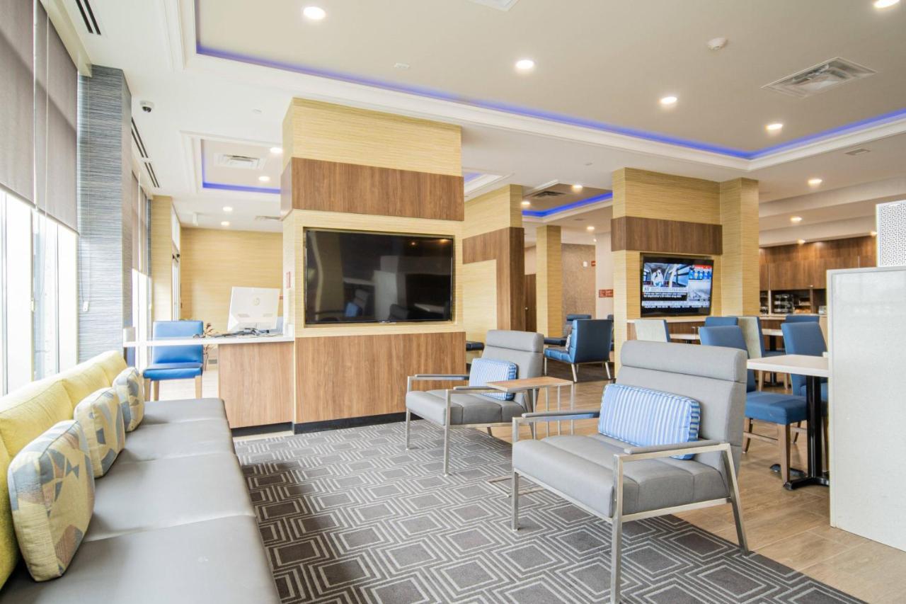 Towneplace Suites By Marriott Brantford And Conference Centre Экстерьер фото