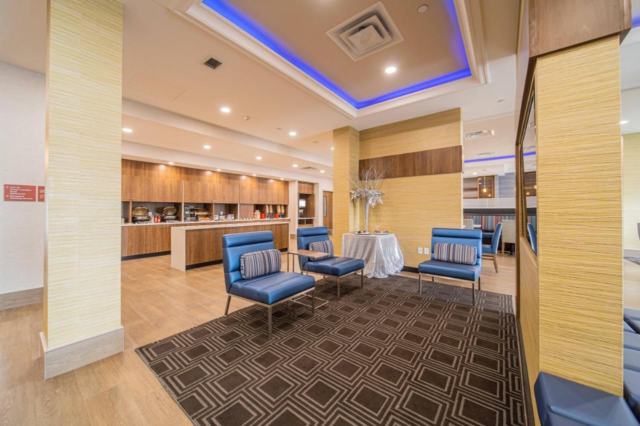 Towneplace Suites By Marriott Brantford And Conference Centre Экстерьер фото