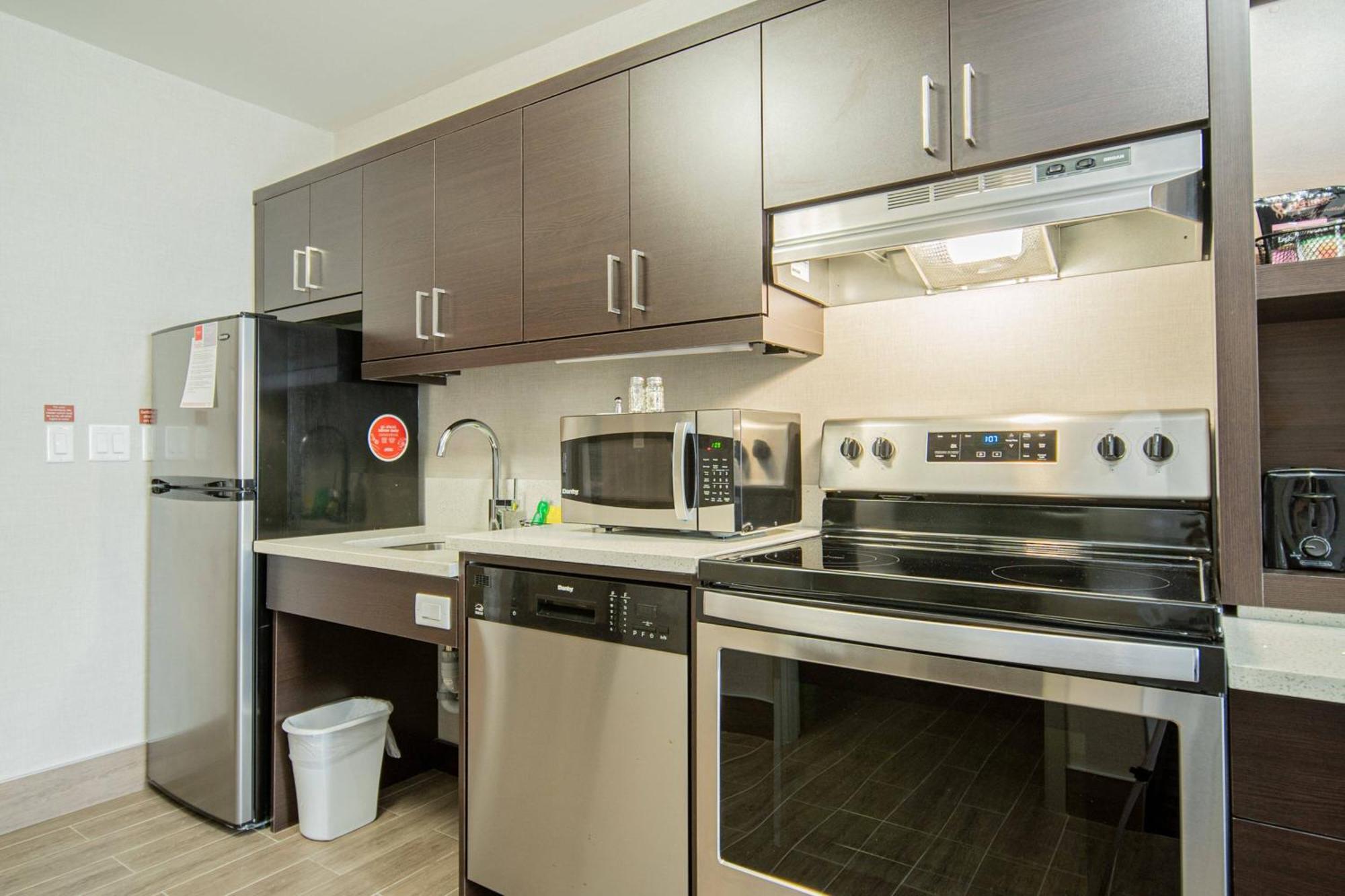Towneplace Suites By Marriott Brantford And Conference Centre Экстерьер фото