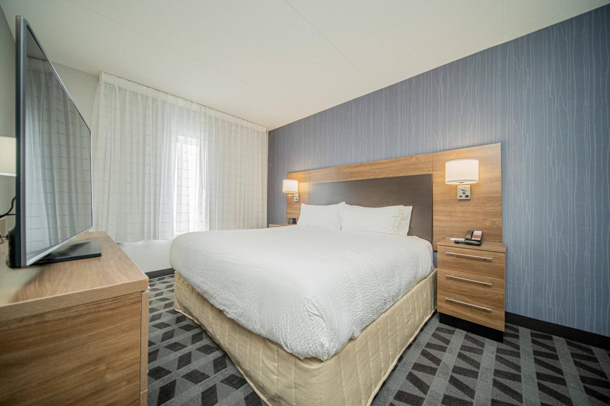 Towneplace Suites By Marriott Brantford And Conference Centre Экстерьер фото
